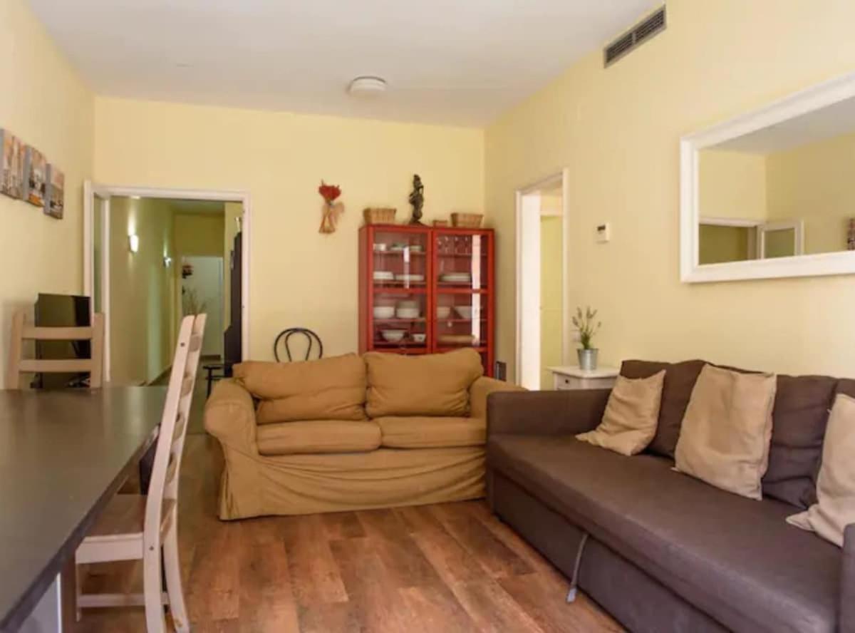 Ramblas Spacious & Design 4br Flat With Balcony 15m Ramblas Appartement Barcelone