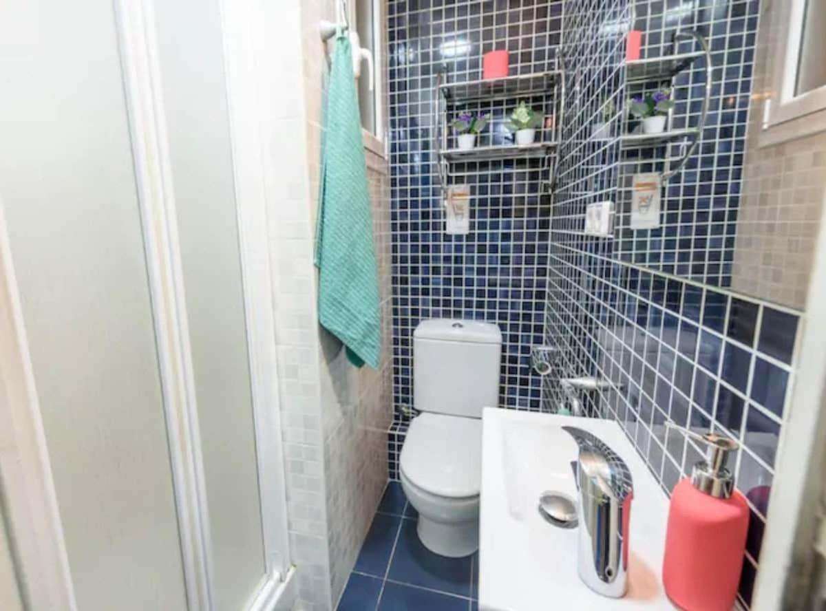Ramblas Spacious & Design 4br Flat With Balcony 15m Ramblas Barcelone