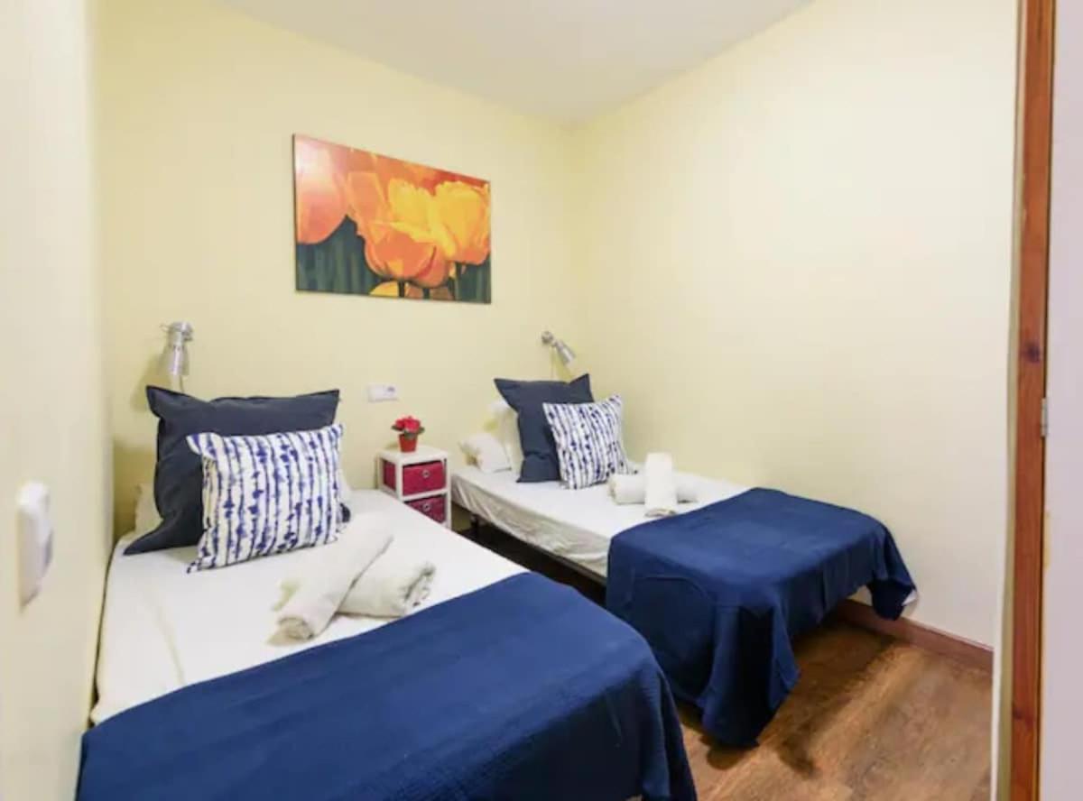 Ramblas Spacious & Design 4br Flat With Balcony 15m Ramblas * Barcelone